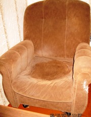 срочно продам мягкую мебель :диван +2 кресла